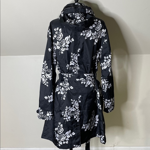 Capelli New York black and white floral print hooded RainTrench Coat - Picture 8 of 16